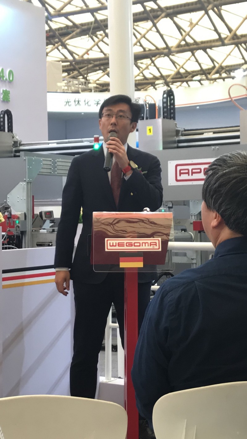 德國威格瑪集團(tuán)發(fā)布全球首創(chuàng)&mdash;模塊化太陽能邊框全自動生產(chǎn)線第二代APOLLO-2