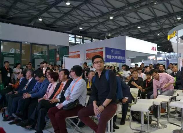 【直擊展會(huì)】昱能精彩亮相SNEC2017 &ldquo;民用分布式招商會(huì)&rdquo;圓滿成功