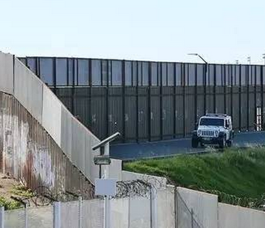 特朗普要建的&ldquo;太陽(yáng)能墻&rdquo;是啥樣？設(shè)計(jì)者說(shuō)墨西哥人都滿(mǎn)意