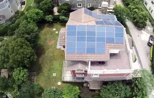 雷擊、暴雨、冰雹光伏電站三大殺手，用戶不早預(yù)防損失是致命的！