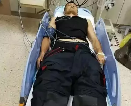 又雙叒叕現(xiàn)火災(zāi)！為撲救晶澳大火，消防戰(zhàn)士連續(xù)作戰(zhàn)累暈現(xiàn)場(chǎng)