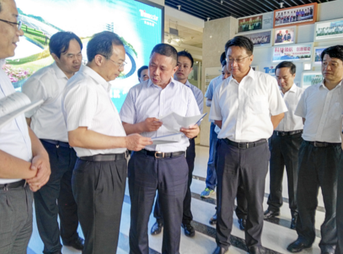 吳政隆省長鼓勵天合光能作好全球光伏行業(yè)“領(lǐng)跑者”