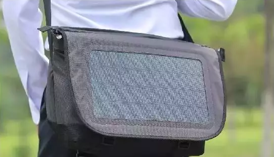 你看這些地方都裝上光伏電站，每年能省一半電費(fèi)！