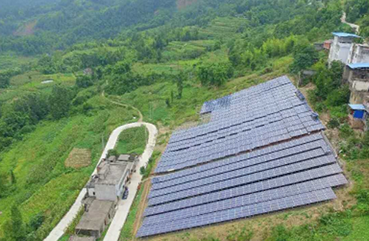 首航新能源攜手億清佳華，助力重慶云陽1MW光伏電站