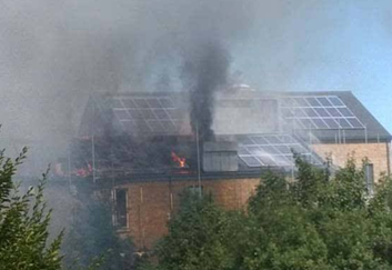 光伏保險(xiǎn)哪家強(qiáng)？找愛康找愛康找愛康！