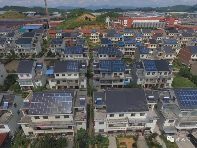 光伏發(fā)電每年賺一部Iphone8，抓緊時(shí)間安裝了！