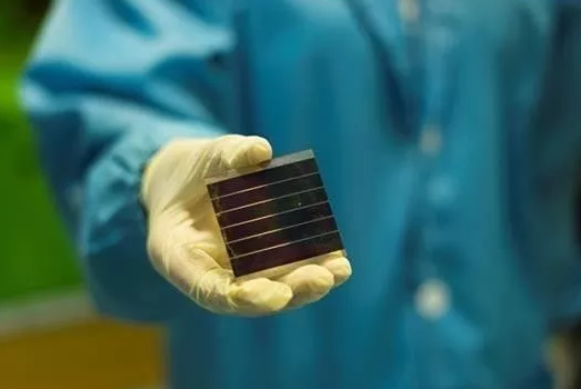 光伏實(shí)現(xiàn)平價(jià)上網(wǎng)？新型光伏電池，入圍諾貝爾化學(xué)獎(jiǎng)