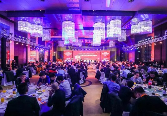 錦浪科技榮獲中國(guó)好光伏&ldquo;組串式逆變器十大供應(yīng)商&rdquo;和&ldquo;戶用光伏逆變器兩大品牌&rdquo;兩項(xiàng)大獎(jiǎng)