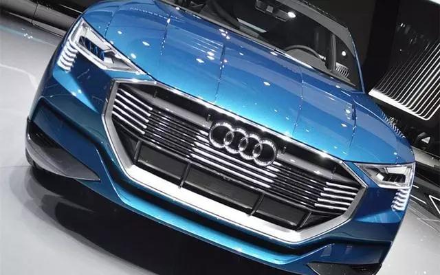 奧迪+漢能光伏車頂：Q6純電動(dòng)Suv將上市、48萬(wàn)+續(xù)航500km...