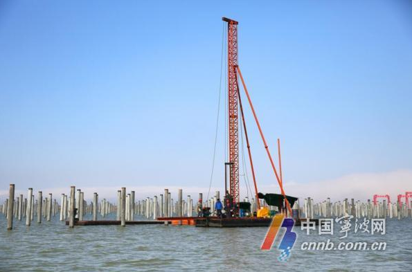 象山最大“漁光互補(bǔ)”項目動建