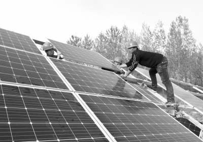 村級(jí)電站54個(gè) 河南羅山縣&ldquo;光伏扶貧&rdquo;惠農(nóng)村