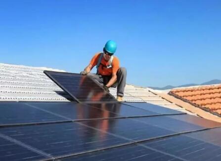 裝光伏電站比買房更劃算！不僅有國家支持 還有長達20年的穩(wěn)定收益！