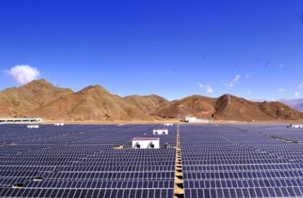 《中國電力發(fā)展報(bào)告2017》：合理把握光伏發(fā)電開發(fā)節(jié)奏