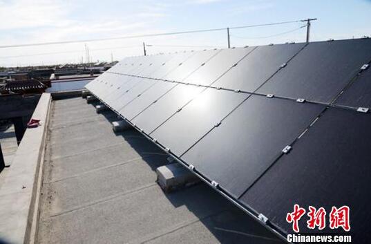 甘肅全面啟動(dòng)光伏扶貧工程&ldquo;屋頂存折&rdquo; 助農(nóng)獲陽(yáng)光收益