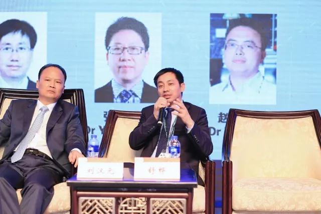 舒樺、朱戰(zhàn)軍、孫興平SNEC對(duì)話全球光伏領(lǐng)袖