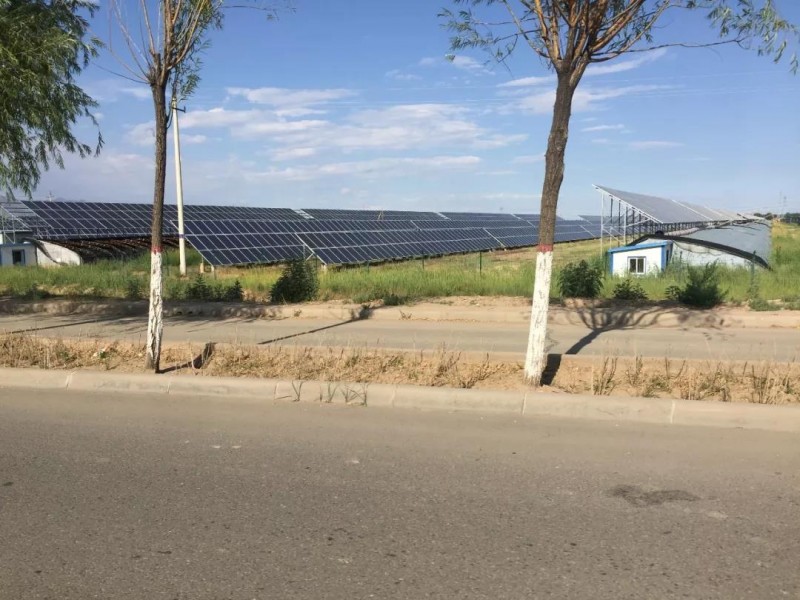 光伏電站組件清洗：人工一小時，他只要一分鐘？