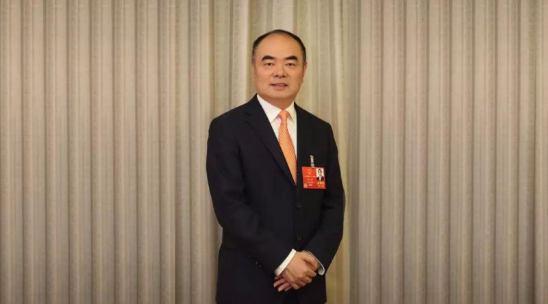 兩會(huì)|曹仁賢：建議成立能源部，制定棄煤時(shí)間表，慎用近零排放、超低排放等誤導(dǎo)性名詞